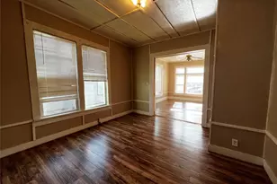 817 W Owing St, Denison, TX 75020 - Photo 2