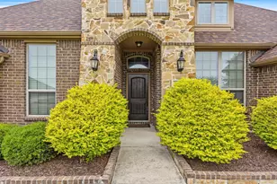1111 Yukon Blvd, Waxahachie, TX 75167 - Photo 4