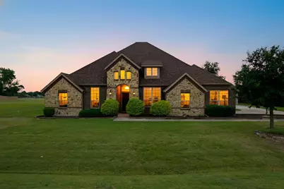1111 Yukon Boulevard, Waxahachie, TX 75167 - Photo 1