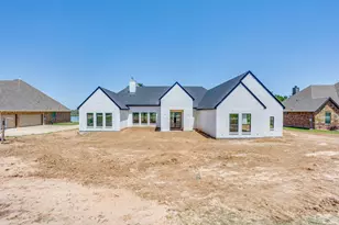 129 Lakeside Dr, Lipan, TX 76462 - Photo 1