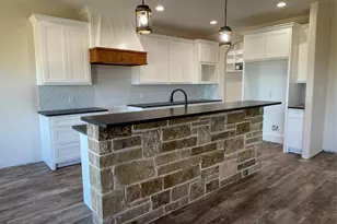 405 Austin Ln, Callisburg, TX 76240 - Photo 4