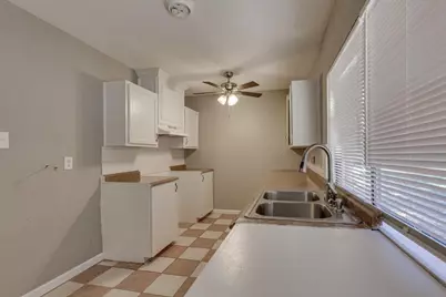 5709 Christie Lane, Garland, TX 75044 - Photo 6