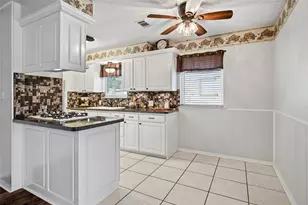6220 Sandra Dr, Fort Worth, TX 76133 - Photo 6