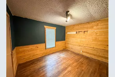 606 Lilly Street, Cleburne, TX 76033 - Photo 4