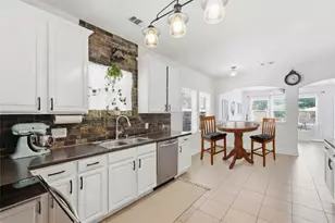 5016 Pebble Beach Tr, Denton, TX 76208 - Photo 10