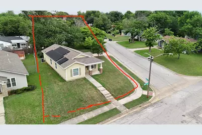4421 E Kellis Street, Fort Worth, TX 76119 - Photo 6