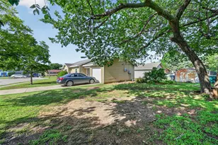 4421 E Kellis St, Fort Worth, TX 76119 - Photo 28