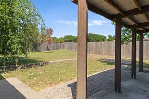 2039 Chestnut Rd, Carrollton, TX 75007 - Photo 26