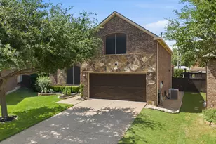 8421 La Fontaine Dr, North Richland Hills, TX 76182 - Photo 2