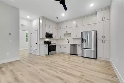 408 Foch Street #100, Fort Worth, TX 76107 - Photo 2