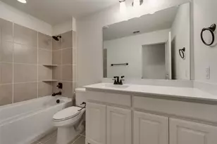 2401D Ct Dr, Carrollton, TX 75010 - Photo 22