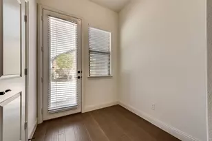 2401D Ct Dr, Carrollton, TX 75010 - Photo 10