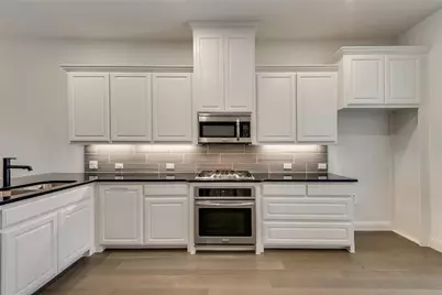 2401 Cort Drive #D, Carrollton, TX 75010 - Photo 8