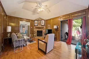 313 Pepperwood St, Coppell, TX 75019 - Photo 2