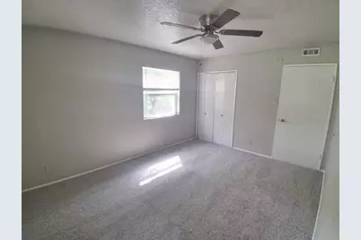 3221 Ridgeview Circle, Irving, TX 75062 - Photo 8
