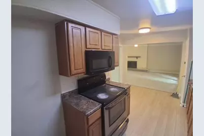 3221 Ridgeview Circle, Irving, TX 75062 - Photo 4