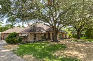 10030 Woodlake Dr, Dallas, TX 75243 - Photo 38