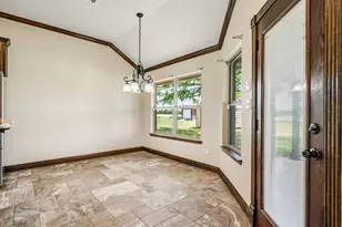 716 Retoma Park Dr, Robinson, TX 76706 - Photo 6