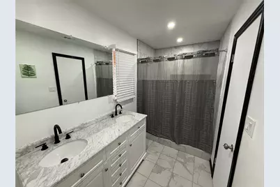 415 W Highland Drive, Whitewright, TX 75491 - Photo 8