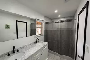 415 W Highland Dr, Whitewright, TX 75491 - Photo 10
