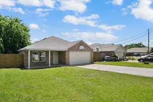 4920 S Peachtree Rd, Balch Springs, TX 75180 - Photo 2
