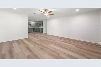 4920 S Peachtree Road, Balch Springs, TX 75180 - Photo 4