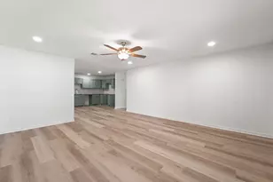 4920 S Peachtree Rd, Balch Springs, TX 75180 - Photo 4
