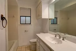 2918 Apple Valley Dr, Garland, TX 75043 - Photo 16