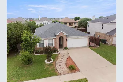 206 Shady Brook Drive, Arlington, TX 76002 - Photo 4