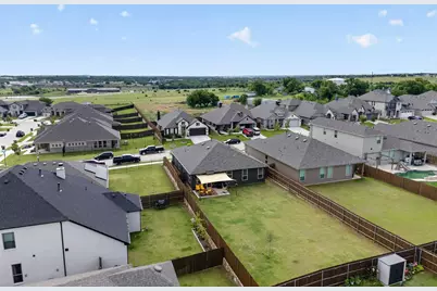 645 Pawprint Hollow, Godley, TX 76044 - Photo 40
