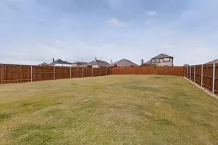 645 Pawprint Holw, Godley, TX 76044 - Photo 36