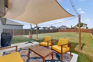 645 Pawprint Holw, Godley, TX 76044 - Photo 34