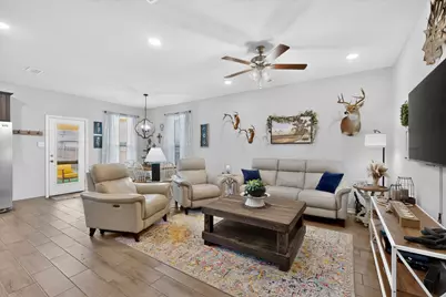 645 Pawprint Hollow, Godley, TX 76044 - Photo 6