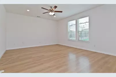 4742 Crestwood Drive, Haltom City, TX 76137 - Photo 6