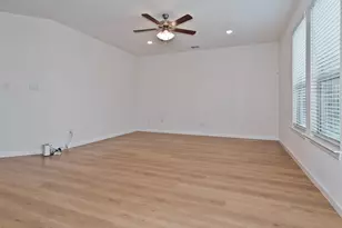 4742 Crestwood Dr, Haltom City, TX 76137 - Photo 8