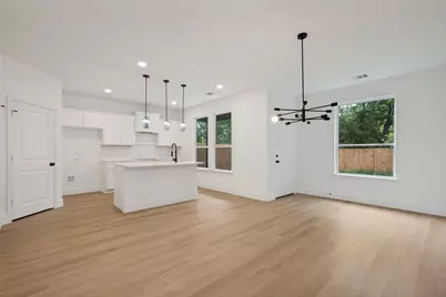 642 Bethpage Avenue, Dallas, TX 75217 - Photo 6