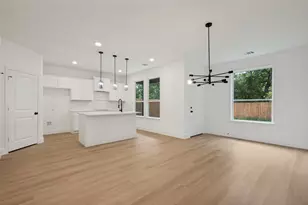 642 Bethpage Ave, Dallas, TX 75217 - Photo 6