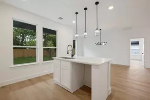642 Bethpage Ave, Dallas, TX 75217 - Photo 8