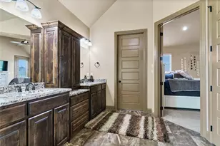 217 Maverick Ct, Granbury, TX 76049 - Photo 20