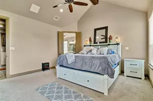217 Maverick Ct, Granbury, TX 76049 - Photo 18