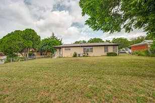5404 Fossil Dr, Haltom City, TX 76117 - Photo 24
