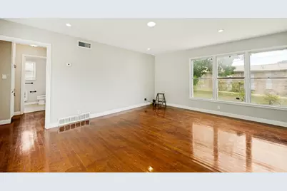 5404 Fossil Drive, Haltom City, TX 76117 - Photo 4