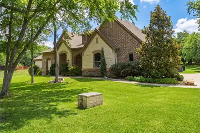 10512 Estancia Court, Fort Worth, TX 76108 - Photo 4