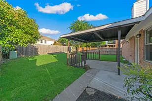 1925 Clear Creek Dr, Little Elm, TX 75068 - Photo 32