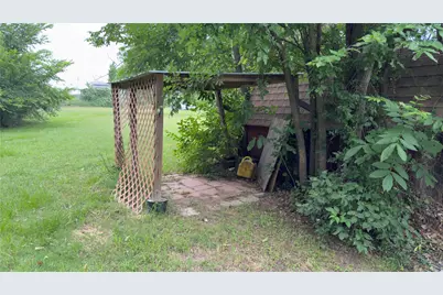 415 Meadowlark Trail, Springtown, TX 76082 - Photo 28