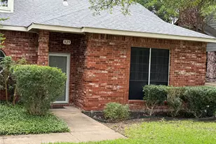 827 Ash Grove Ln, DeSoto, TX 75115 - Photo 1