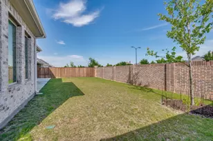 1617 Estivella Dr, Little Elm, TX 75068 - Photo 24