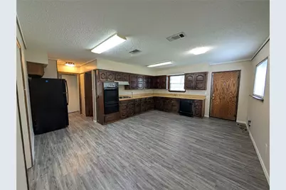 1605 Maple Drive, Garland, TX 75042 - Photo 4