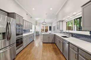 8814 Sanshire Ave, Dallas, TX 75231 - Photo 10