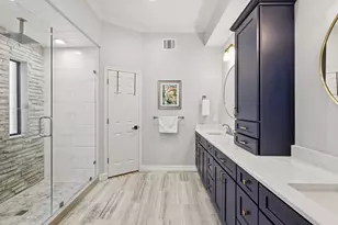 8814 Sanshire Ave, Dallas, TX 75231 - Photo 16